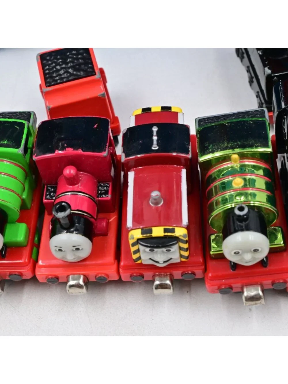 Thomas The Train Tank Engine Take Along Carrying Case W/ 13 Engines & 6 Cars